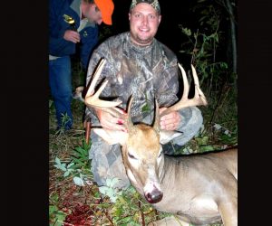 dane-trophy-12-point-buck
